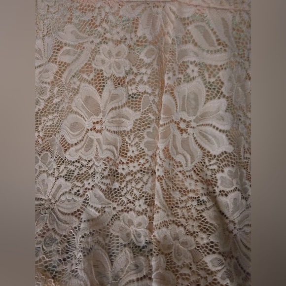 VENUS lace peach cream dress - Picture 10 of 17